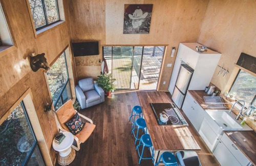 Dripping Springs Casa | windows cabin 1 · ↞Modern Hill Country Tiny Cabin 1 w/ Loft & Light↠