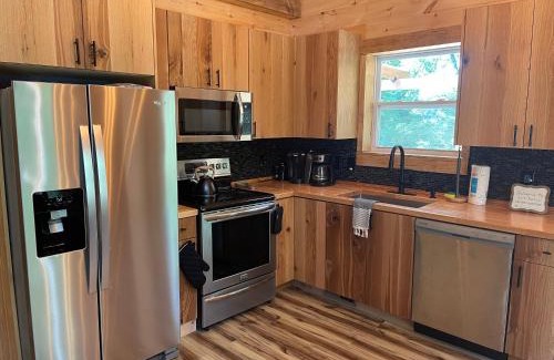 Ashley Oaks Casa | windrock ridge - Ethan