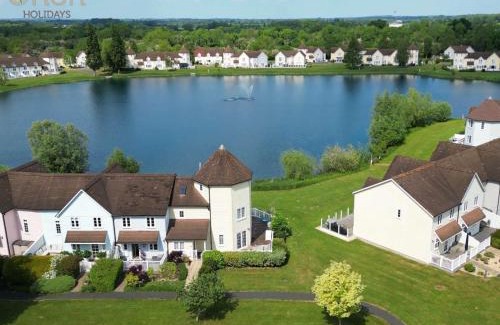 South Cerney Casa | Windrush Lake 20, Summit Lodge P