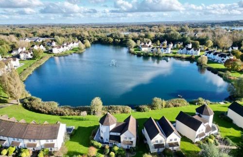 South Cerney Casa | Windrush Lake 41, Kingfisher House