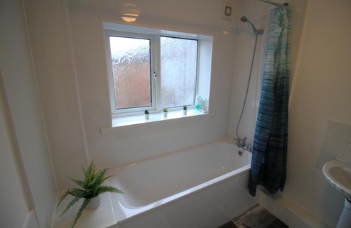 Gateshead Apartamento | Windsor Apartment - Long Stay Savings - Business - Free Parking