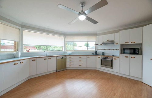 Dubbo Casa | Windsor - Large Entertaining Area, Family Retreat