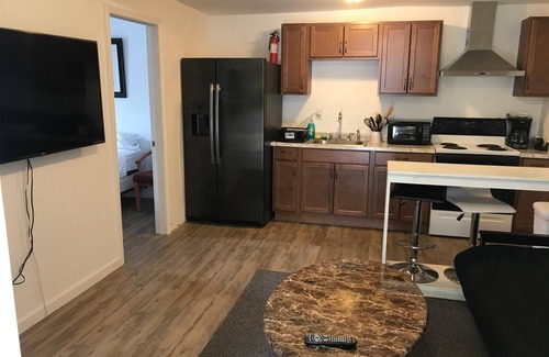 Lake George Hotel | Windsor Motel