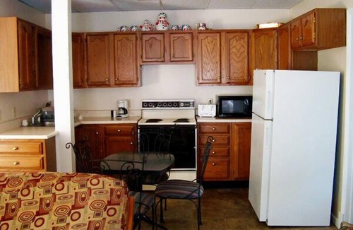 Lake George Hotel | Windsor Motel
