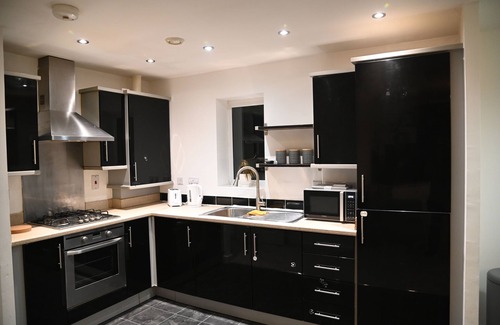 Langley Marish Apartamento | Windsor to Heathrow 2 Bedroom 2 Bath WiFi+Parking+Langley Elizabeth Line London