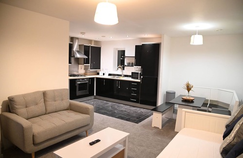 Langley Marish Apartamento | Windsor to Heathrow 2 Bedroom 2 Bath WiFi+Parking+Langley Elizabeth Line London