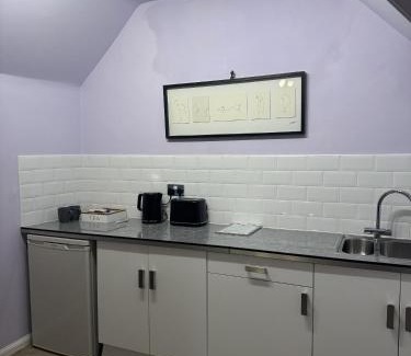 Runnymede Casa | Windsor Wine and Dine