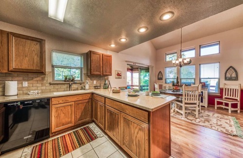 Alto Cabina | Windy Pines-Spacious MTN cabin/ Views/ Alto CC