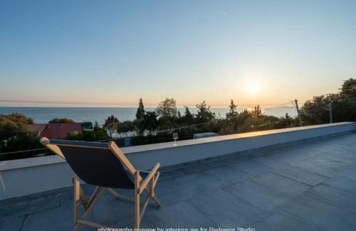 Nea Skioni Villa | Wine After Sun Sea Front Villa