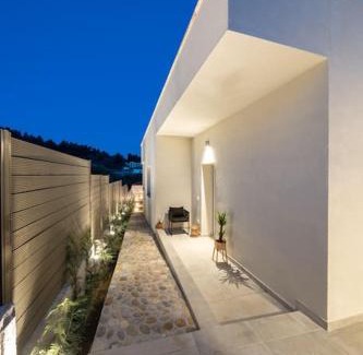 Nea Skioni Villa | Wine After Sun Sea Front Villa