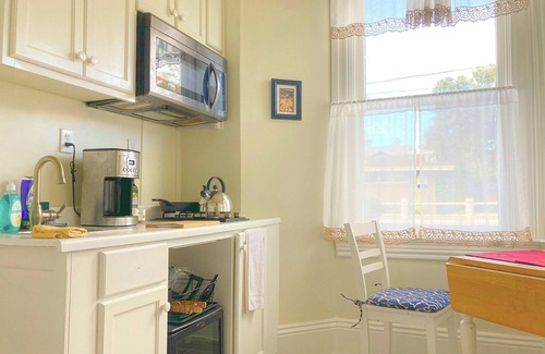 Cloverdale Casa | Wine Country 1-bedroom retreat with WiFi, AC in charming Cloverdale