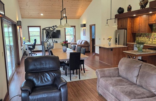 Navarro Casa | Wine Country Getaway with Redwood Forest View Pool- Navarro, CA