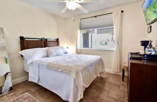 Paso Robles Casa | Wine Country Retreat - for the Solo Traveler