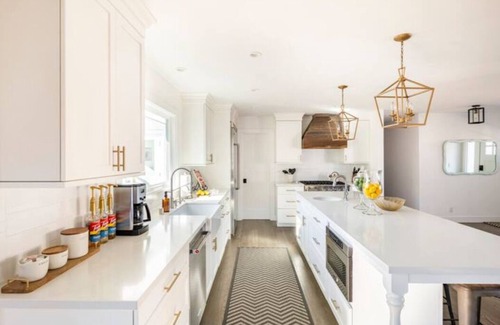 Memorial Hospital Neighborhood Casa | Wine Country Soulcation w/ Pool, Hot Tub & Game Room, Close to Wineries