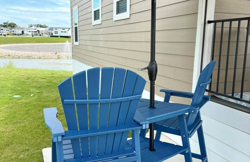 Fredericksburg Casa | Wine country tiny home next to Luckenbach in upscale resort full of amenities!