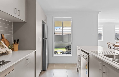 Cessnock Casa | Wine Down 700m walk to Cessnock CBD