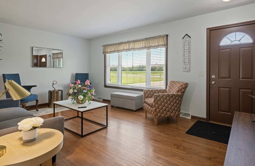 Fennville Casa | Wine Down Cottage - Near Wineries, Large Backyard