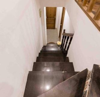 Trang Tien Casa | Wine Room# 1BRS#1 min to Hoan Kiem Lake#Balcony#Operahomestay# Netflix