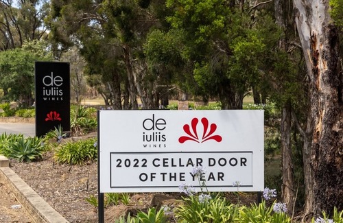 Pokolbin Casa | Winemakers House at De Iuliis