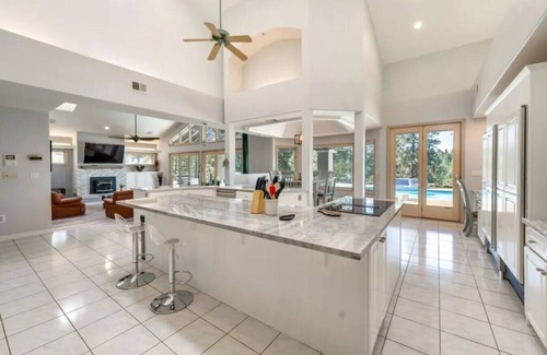 Placerville Casa | Wineries-Close to Tahoe-Pool-Apple Mountain Golf