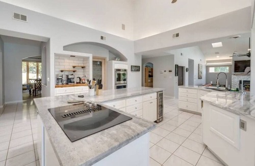 Placerville Casa | Wineries-Close to Tahoe-Pool-Apple Mountain Golf