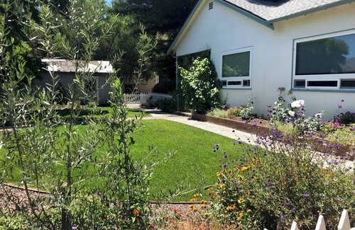 San Luis Obispo Cabaña | Bodega Guest Cottage en San Luis Obispo / Edna Valley Wine Country