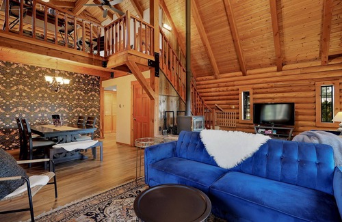 Cottonwood Cabina | Winery Guest House : Rest & Wine!