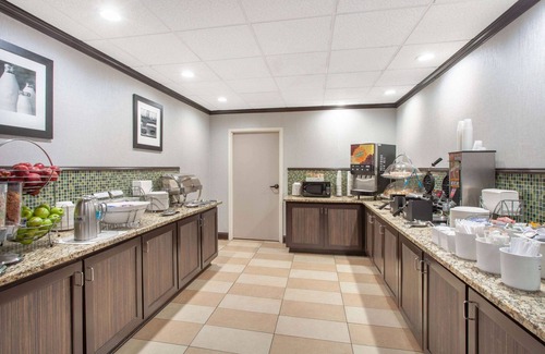 North Charleston Hotel | Wingate by Wyndham Charleston Coliseum