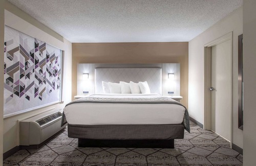 Concord Hotel | Wingate by Wyndham Charlotte Speedway/Concord