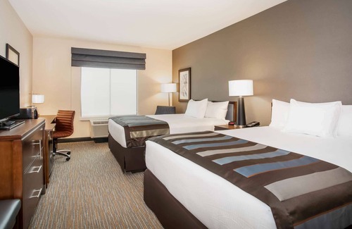 Dupont Hotel | Wingate by Wyndham Denver Airport