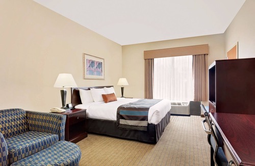 Destin Hotel | Wingate by Wyndham - Destin FL