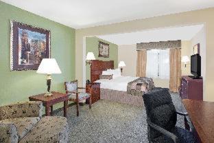Lafayette Hotel | Wingate by Wyndham Lafayette Airport