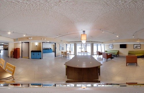 Highlands Hotel | Wingate by Wyndham Lincoln Airport East I-80