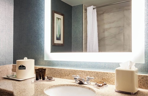 Airport North Hotel | Wingate by Wyndham - Orlando International Airport