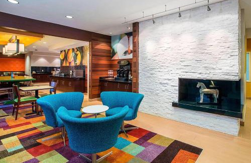Oshkosh Hotel | Wingate by Wyndham Oshkosh