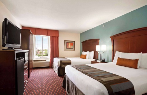 San Marcos Hotel | Wingate by Wyndham San Marcos