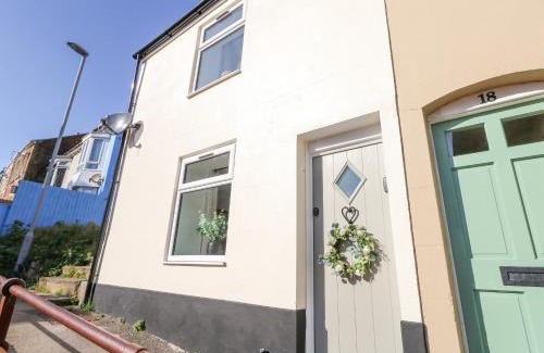 Weymouth Casa | Winkle Cottage