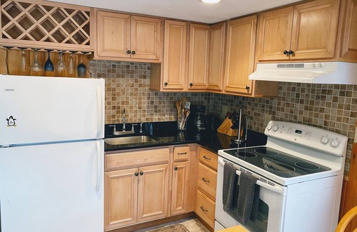 Moultonborough Chalet De Esquí | Winni Chalet w/ lake, beach, & boat launch access