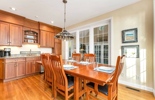 Moultonborough Casa | Winnipesaukee Luxury Home for 14 Prime Location LABOR DAY WEEK SPECIAL