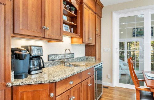 Moultonborough Casa | Winnipesaukee Luxury Home for 14 Prime Location LABOR DAY WEEK SPECIAL