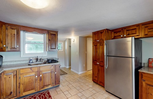 Meredith Casa | Winnipesaukee Waterfront in Meredith for 10