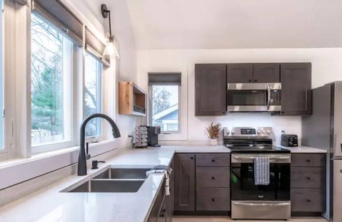 Winona Lake Casa | Winona Lake Cottage w/Deck