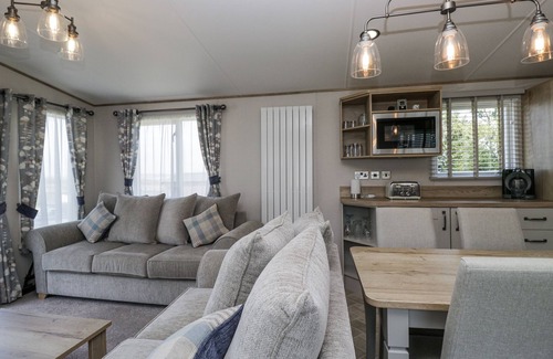 Workington Cabaña | WINSCALES REST, family friendly, with a garden in Winscales