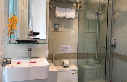 Binh Thanh Hotel | Winston Hotel