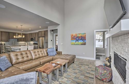 Rendezvous Casa | Winter Park Area Retreat, Walk to Ski Shuttle