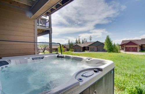 Rendezvous Casa | Winter Park Chalet with Hot Tub and Free Shuttle!