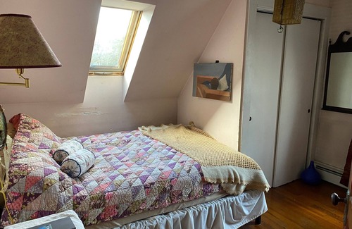 Bernard Otro | Winter Rental Bernard on MDI near beach and harbor and ANP for 1 or 2.- 1000