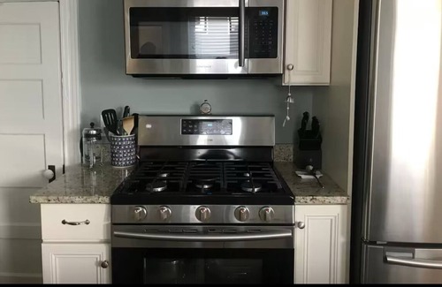 Munjoy Hill Casa | Winter rental - Bright and charming townhome atop Munjoy Hill. 11/1/25- 5/31/26