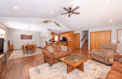 Grand View Highlands Cabina | Winter time escape in the Rockies