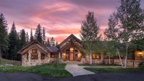 Breckenridge Casa | Winterfell Estates